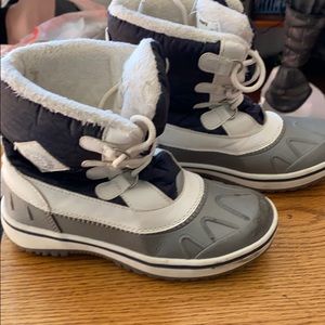 Boys snow boots